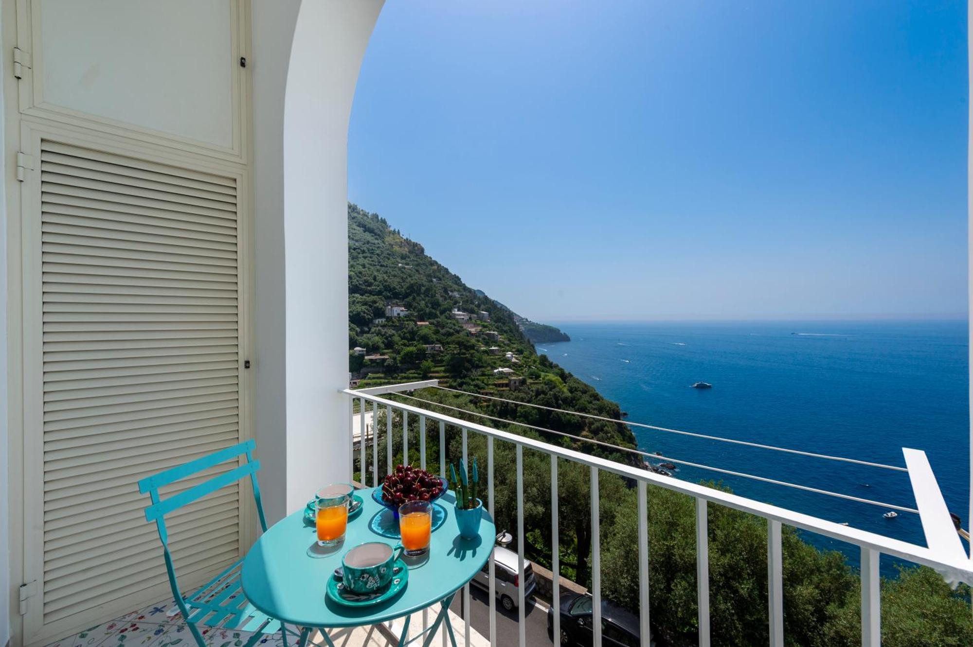Rays Of Sun - Apartment Positano Buitenkant foto