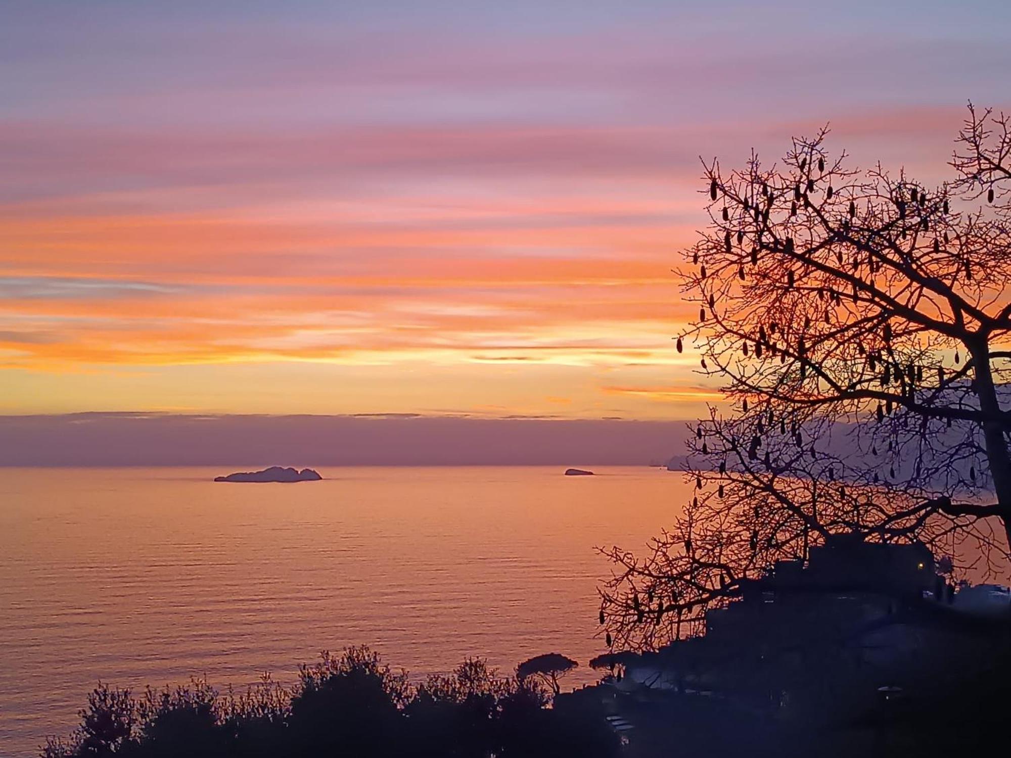 Rays Of Sun - Apartment Positano Buitenkant foto